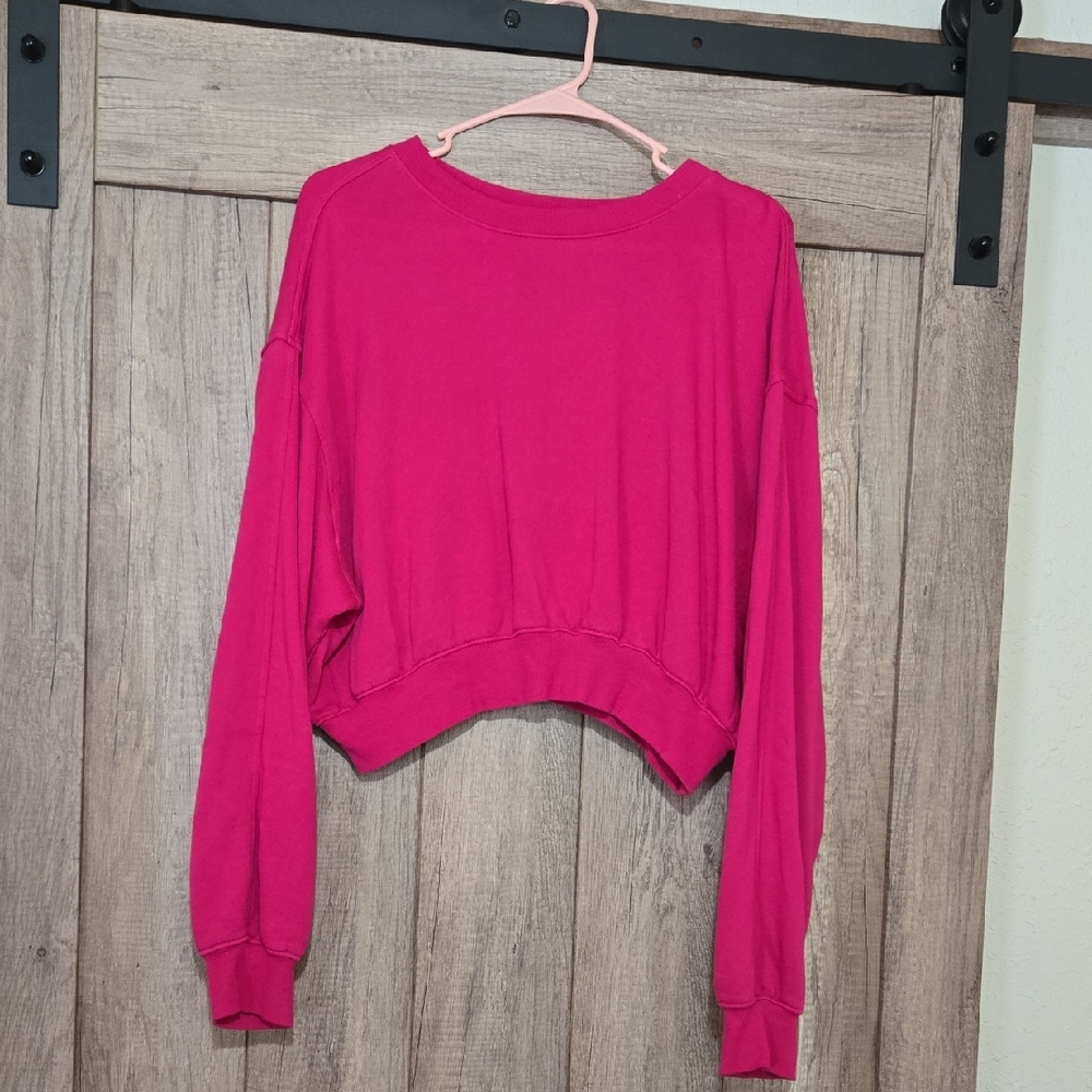 Pre-loved Old Navy Fuchsia Women's Cropped Sweatshirt Size Small
